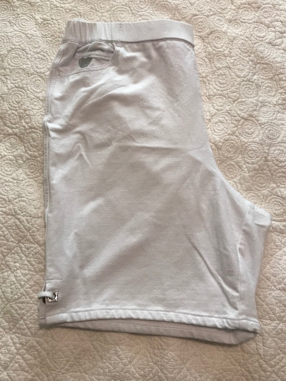 QF white DreamJeannes pull-on shorts with rhinestone grommet details (XL) - Picture 12 of 13